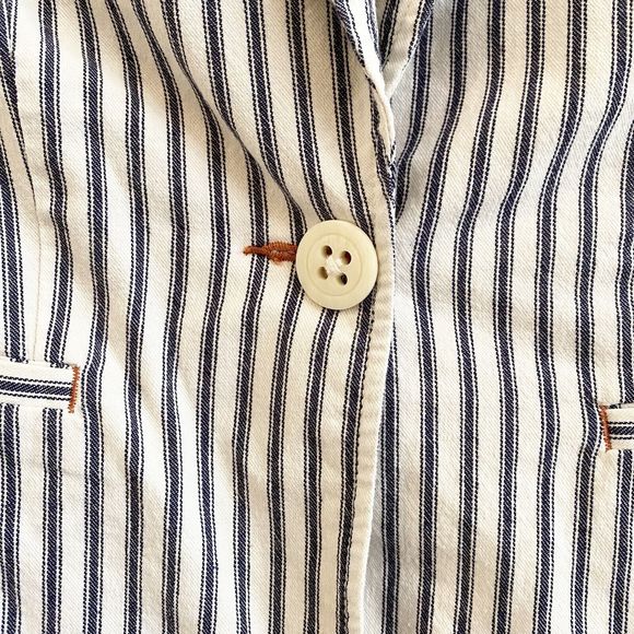 CAbi Blue Striped 3/4 Sleeve Blazer Jacket Womens Size 2 Bell Sleeve Pockets - Picture 3 of 11